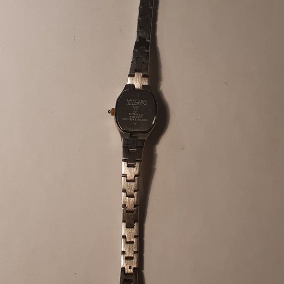 Vintage 1970's Elgin Diamond women's watch - Picture 5 of 7